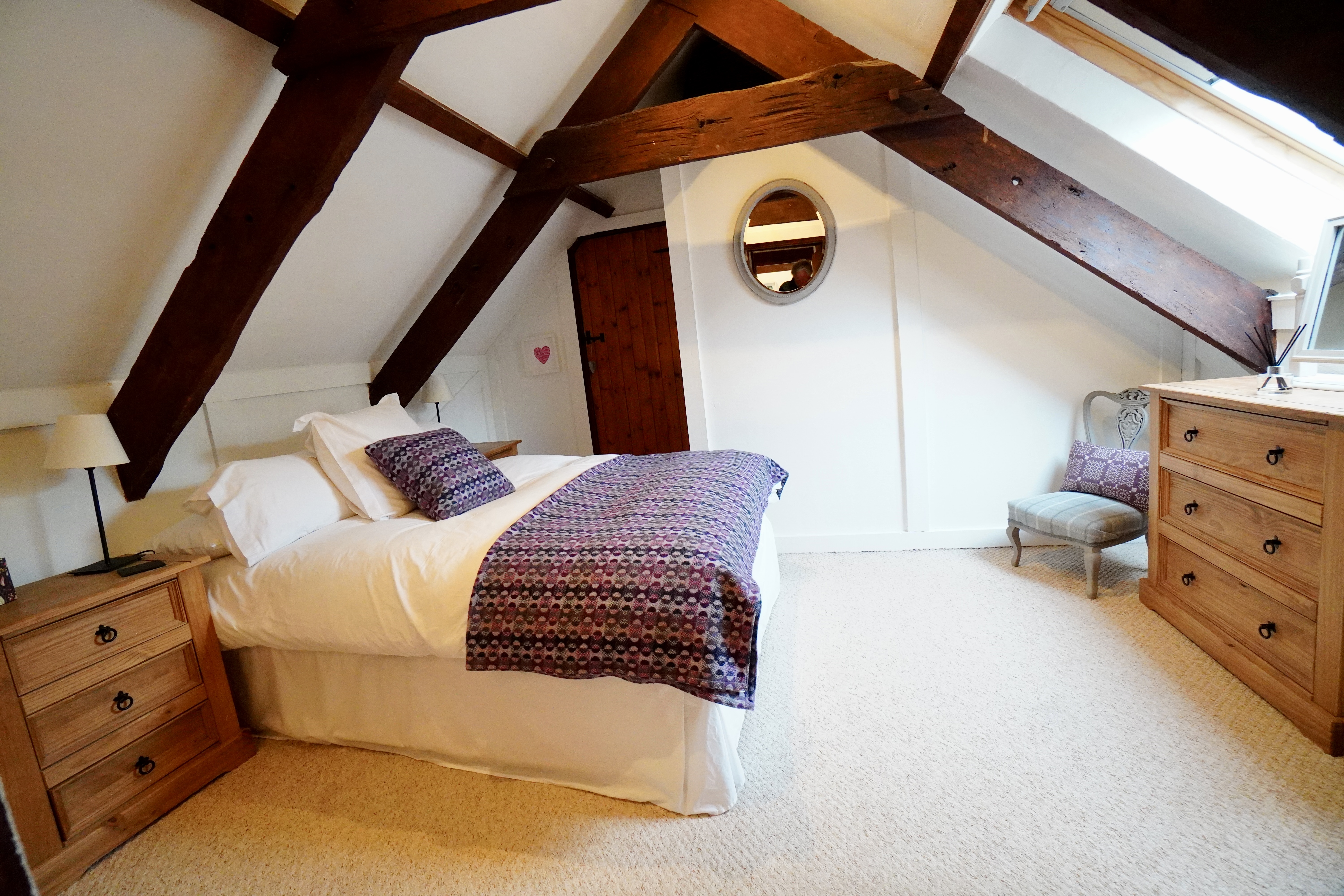 Bedroom_luxurious_and_full_of_character_Old_Dairy_Cottage