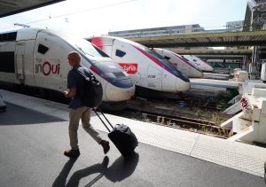 The_TGV_at_Gard_de_Lyon_in_Paris