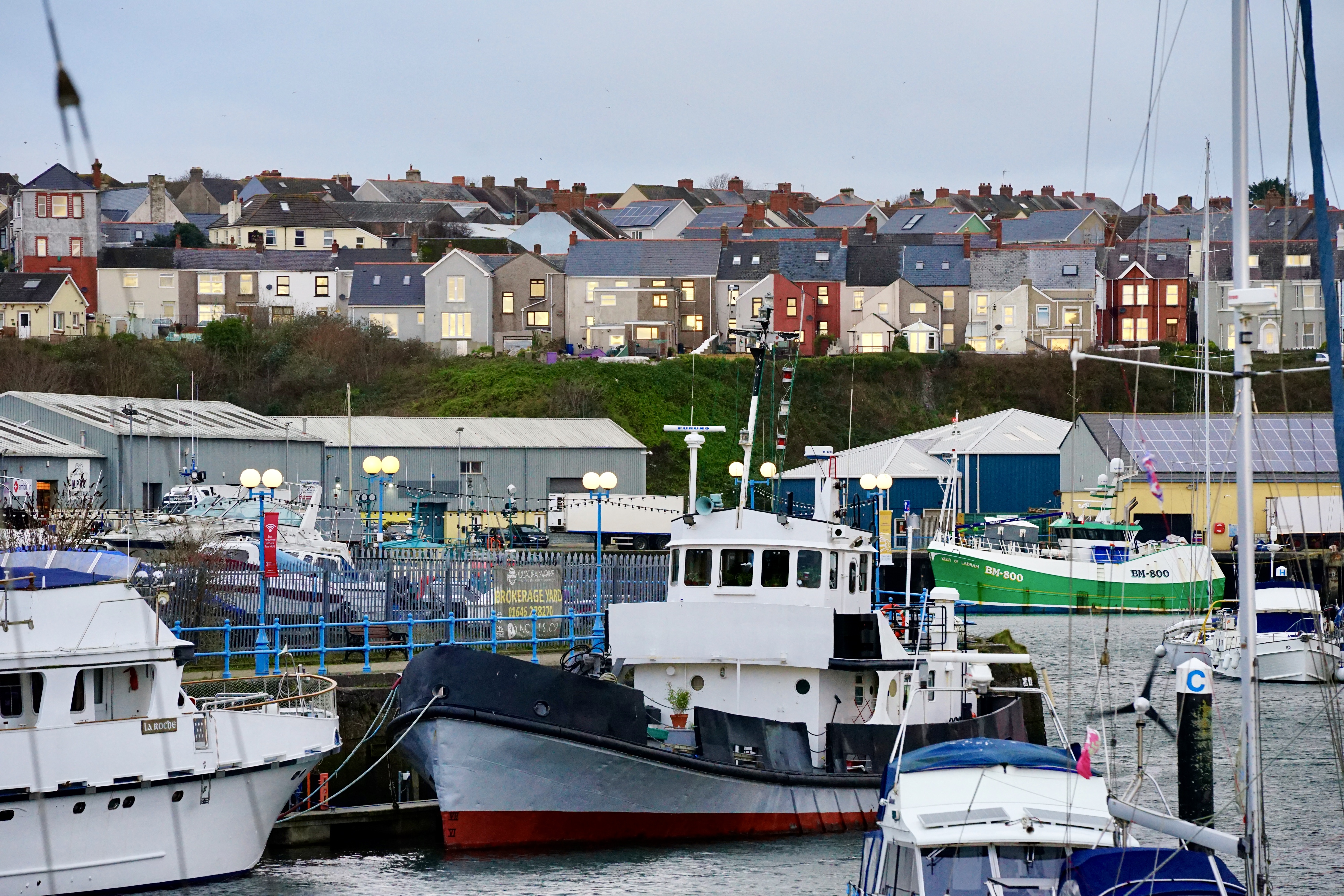 The_marina_and_harbour_at_Milford_Haven