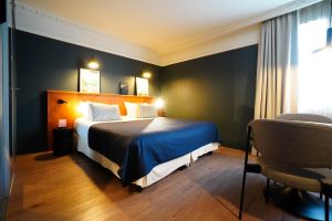 Bedroom_at_RockyPop_Hotel_Grenoble