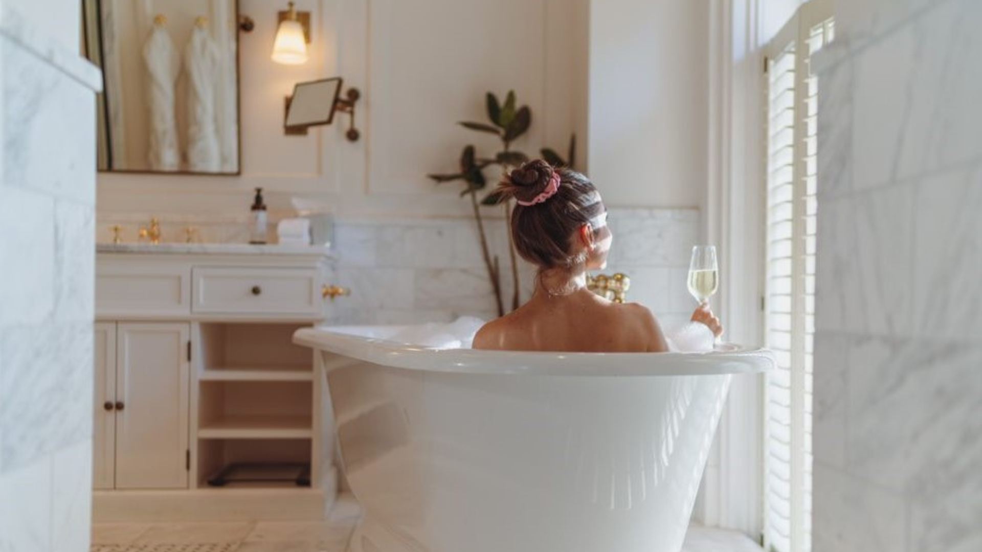 Relaxing at the Hotel Kimpton Fitzroy, London Relaxing at the Hotel Kimpton Fitzroy, London
